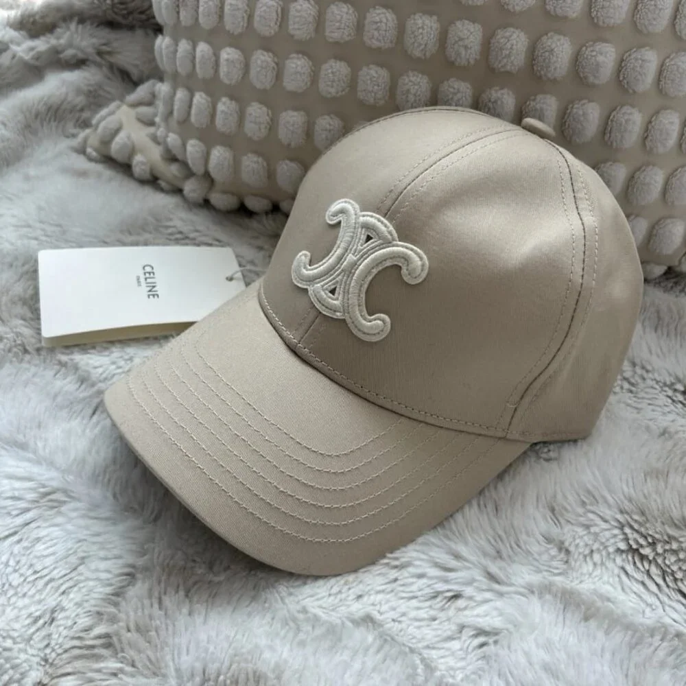 Classic Beige Baseball Cap - Picture 2 of 3